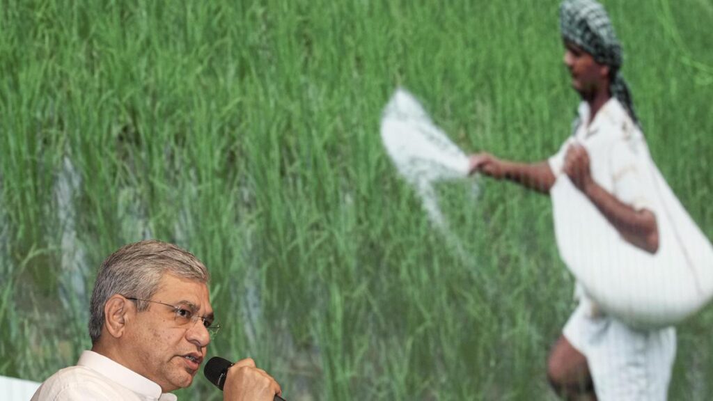 Union Ministers Ashwini Vaishnaw and Shivraj Singh Chouhan address a press conference in New Delhi after the Cabinet approved ₹37,952 crore fertilizer subsidy for the 2025–26 rabi season, providing a major boost to farmers across India. (PC: PTI)