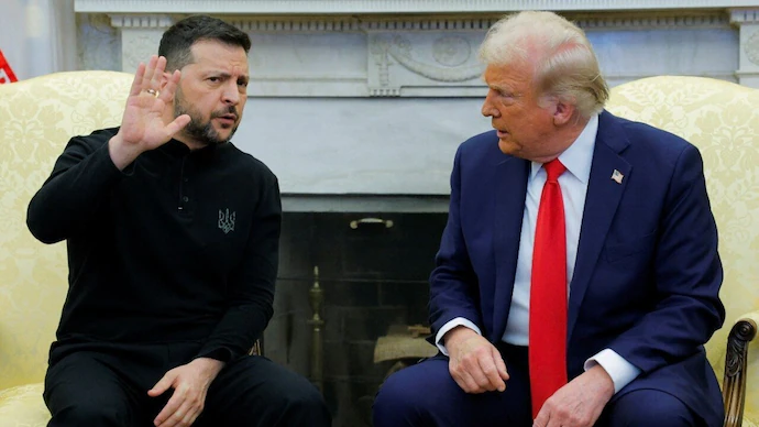 U.S. President Donald Trump and Ukrainian President Volodymyr Zelenskyy ahead of discussions on Ukraine’s proposed peace framework and security guarantees. (PC: India Today)